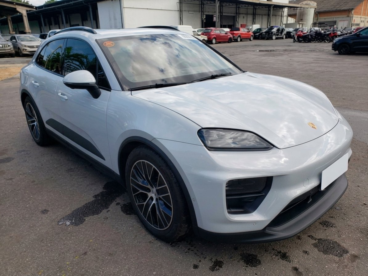 PORSCHE MACAN 25/25
