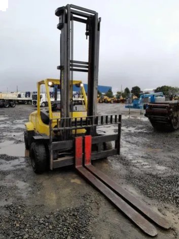 EMPILHADEIRA Á COMBUSTÃO CONTRABALANÇADA HYSTER H190FT 4X2, ANO: 2020, CAP: 8.400 KG, SÉRIE: C299V01767U