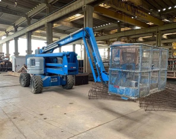 PLATAFORMA ELEVATÓRIA ARTICULADA - GENIE - 60 PÉS