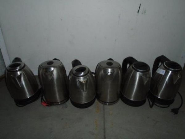 Aprox. 13 Chaleiras