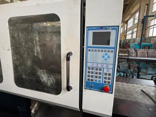 INJETORA PARA PLASTICOS MARCA TAURUS WOTAN MODELO TWJ CAPACIDADE 200 TONELADAS ANO 2015